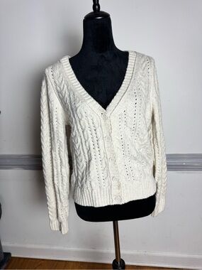 American Eagle Outfitters Cream Cable Knit V-Neck Button Cardigan